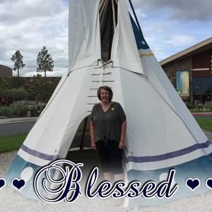 Meet your Posher, Connie